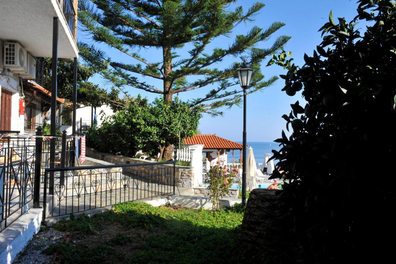 Fengeros Village Megali Ammos  Exteriér fotografie